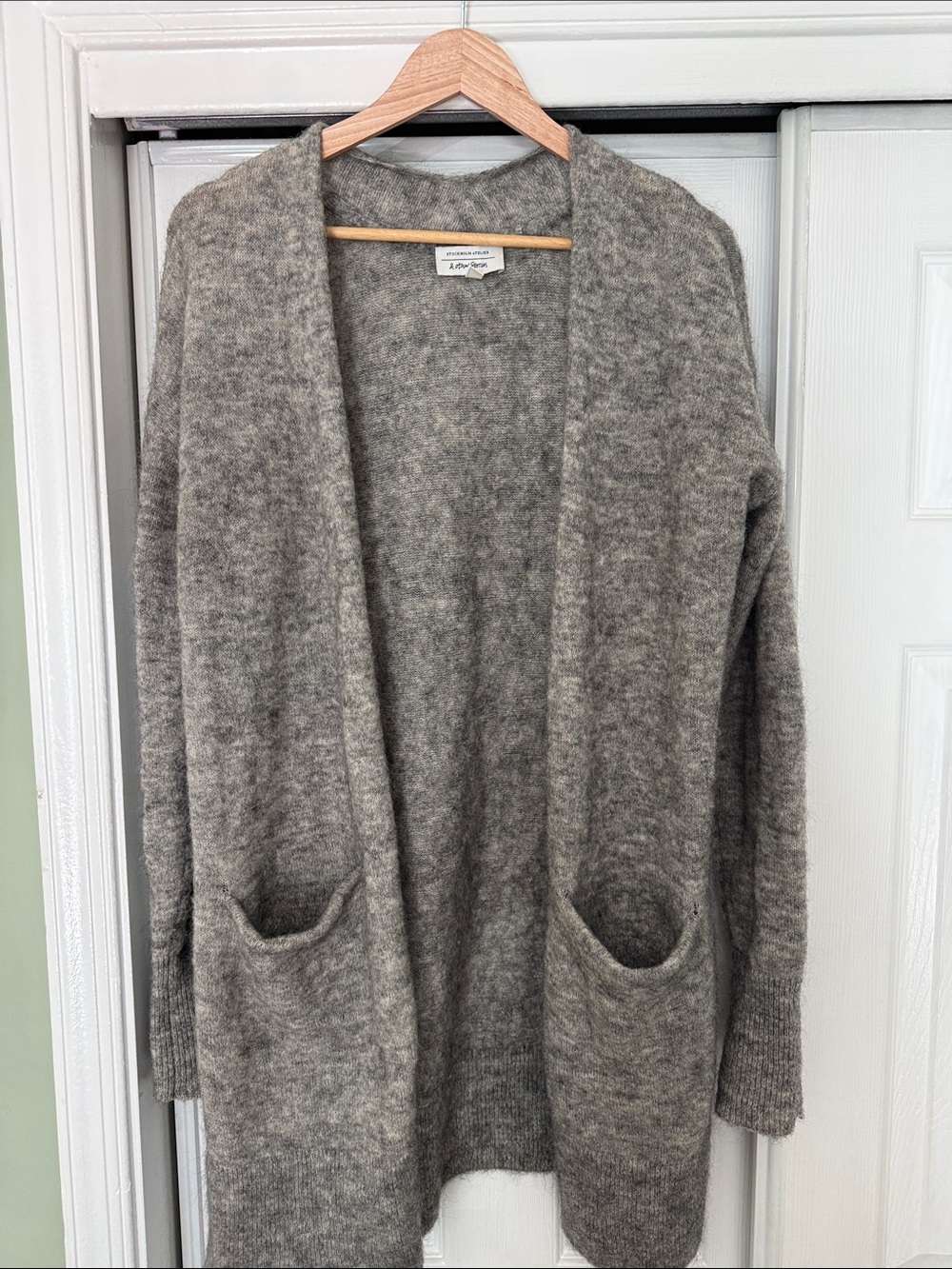 & Other Stories Heather Gray Open-Front Pocket Cardigan